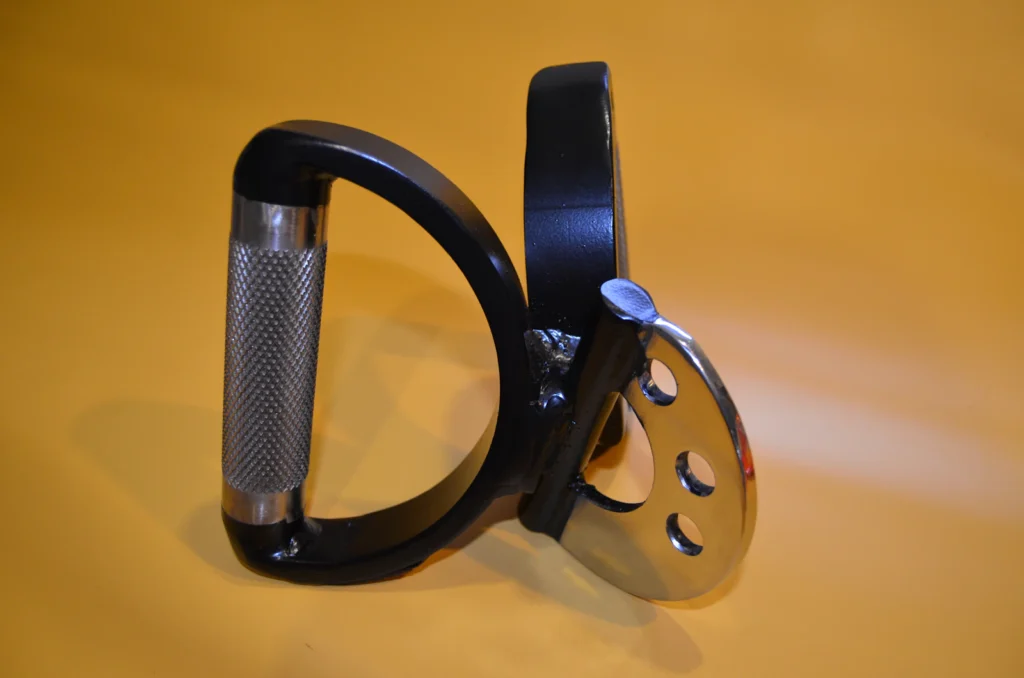 Steel cable attachment handle
